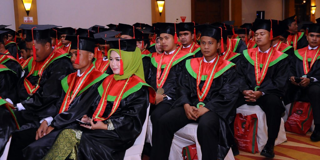 Wisuda STIH Painan